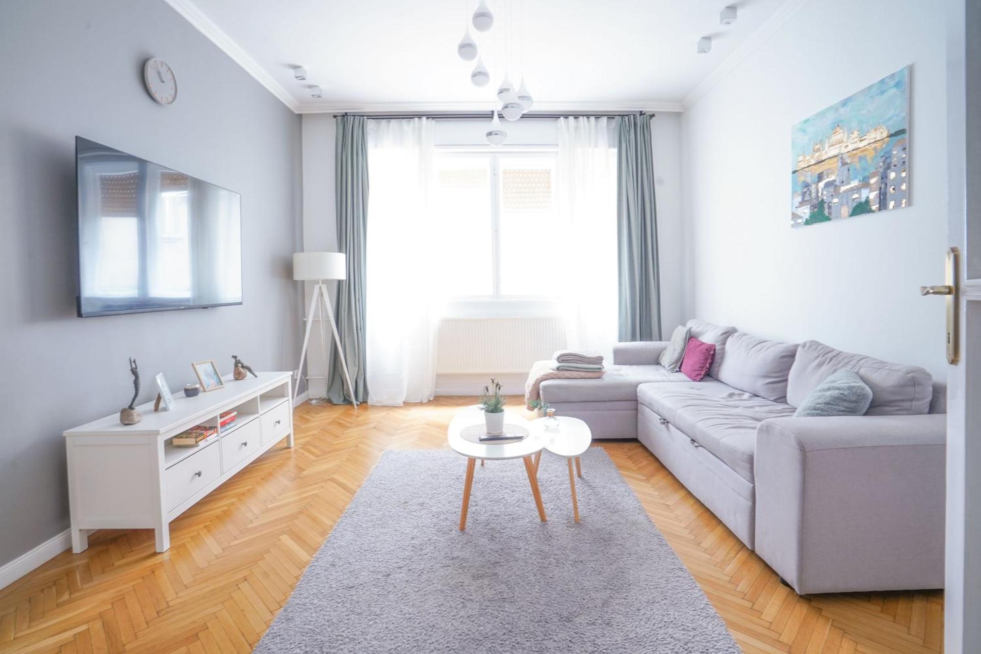 Venus - Paulay Ede I Budapest